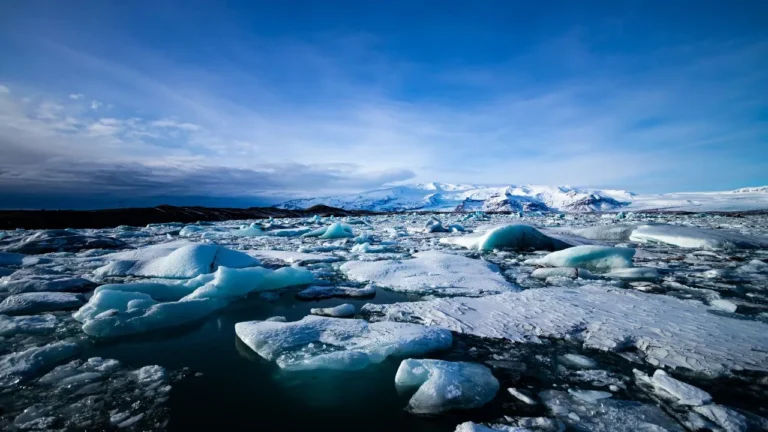 Ghiacciaio di Jokulsarlon, tappa del viaggio di gruppo in Islanda in inverno