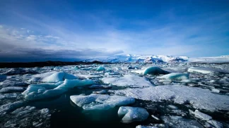 Ghiacciaio di Jokulsarlon, tappa del viaggio di gruppo in Islanda in inverno