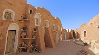 Antichi granai fortificati berberi in Tunisia